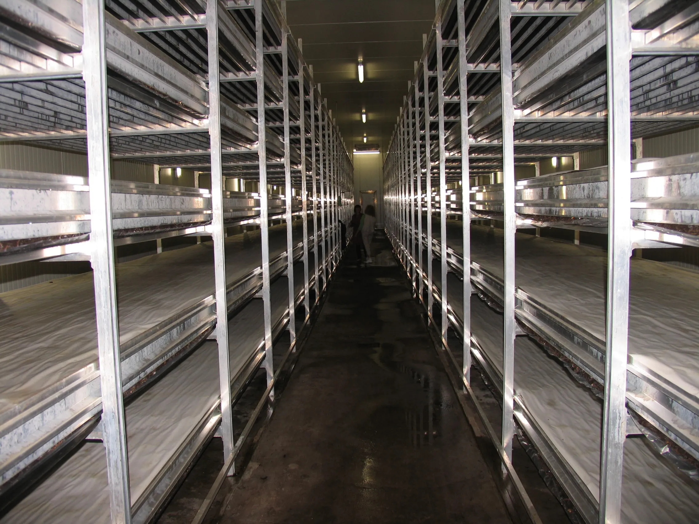 Aluminium shelving — image 5